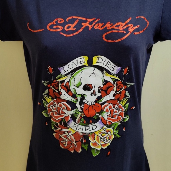 Ed Hardy Dark Blue Skull and Roses Tee Love Dies Hard Rhinestone Logo Name Size - Picture 4 of 6